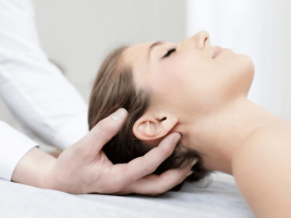 Physiotherapie-Therapiekonzept-Wuerzburg-Patient-Behandlung-Min-W600
